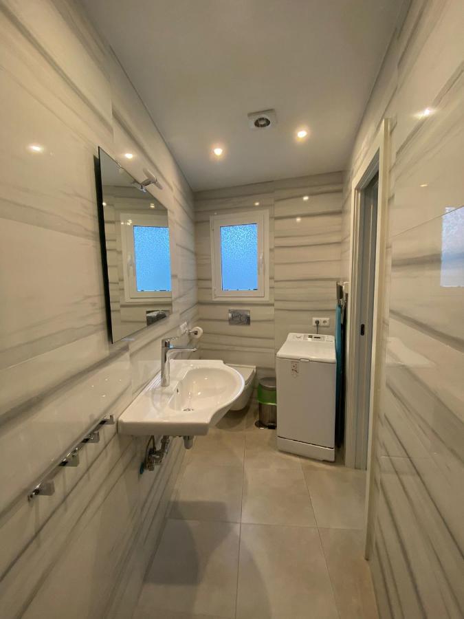New Townhouse In The Heart Of Nerja With Jacuzzi别墅 外观 照片